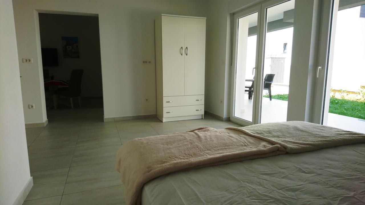 Ferienwohnung Colic Njivice Exterior foto