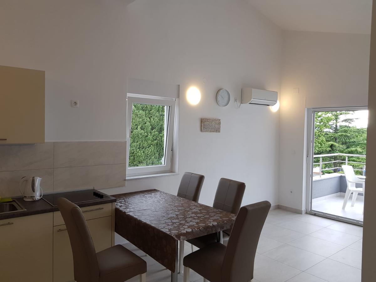 Ferienwohnung Colic Njivice Exterior foto
