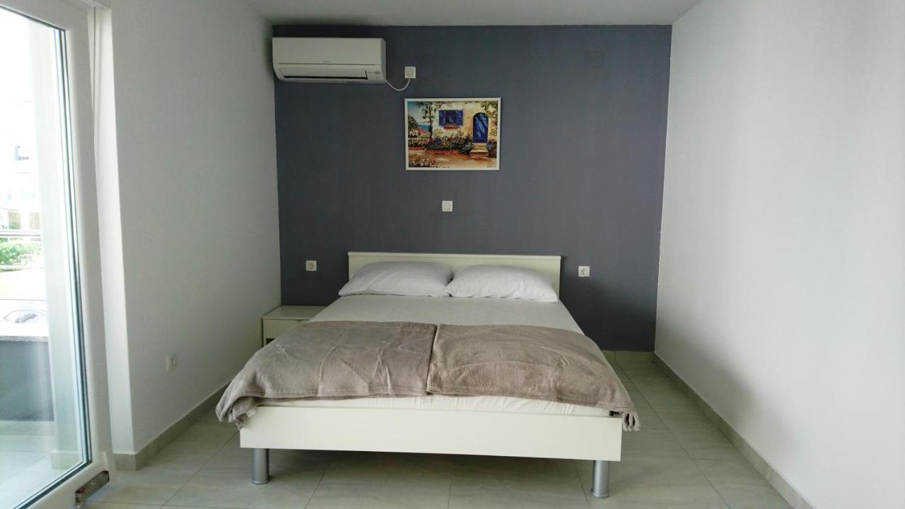 Ferienwohnung Colic Njivice Exterior foto
