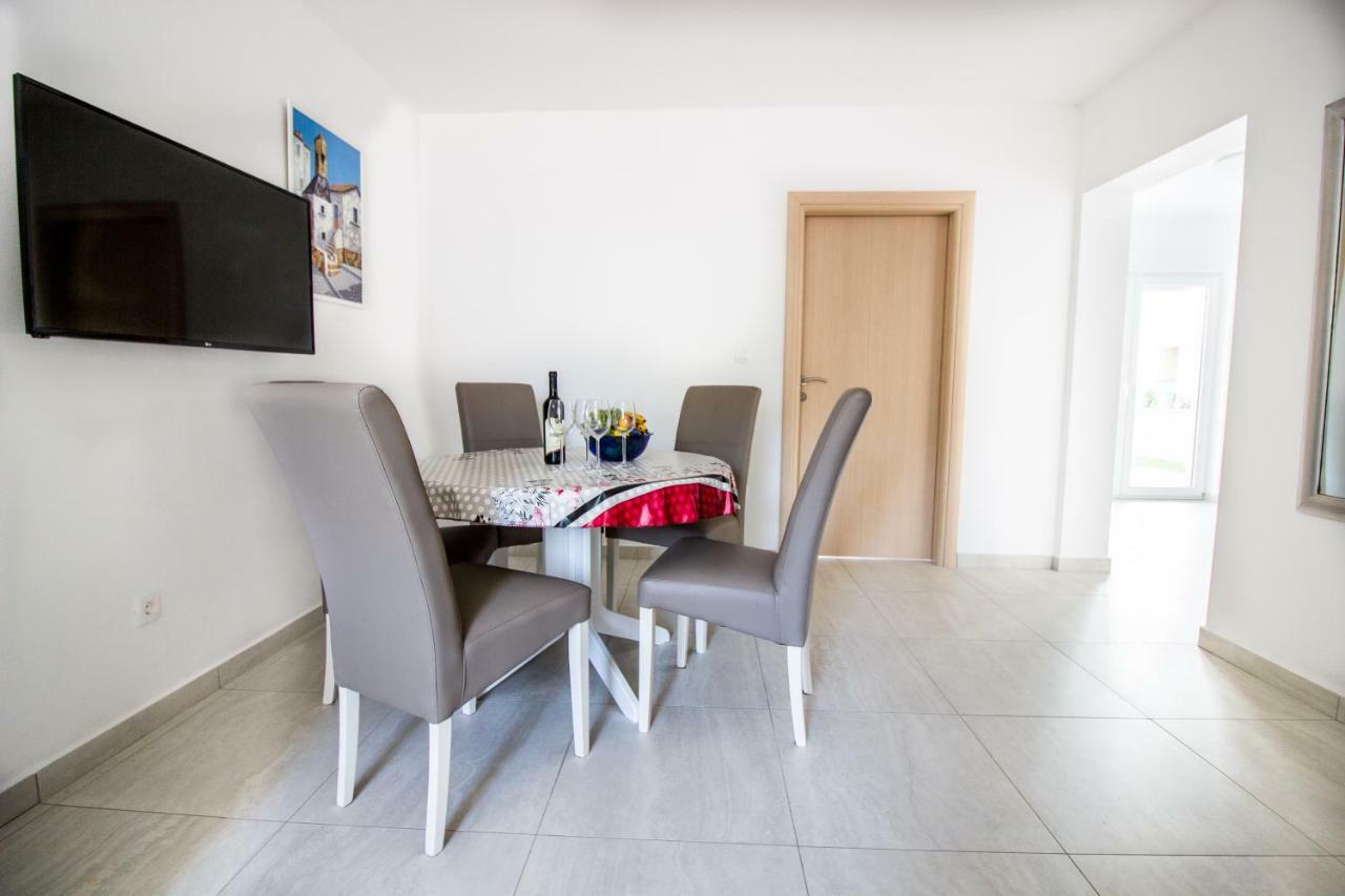 Ferienwohnung Colic Njivice Exterior foto