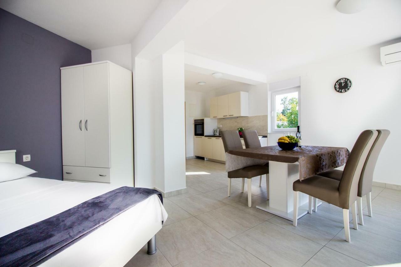 Ferienwohnung Colic Njivice Exterior foto