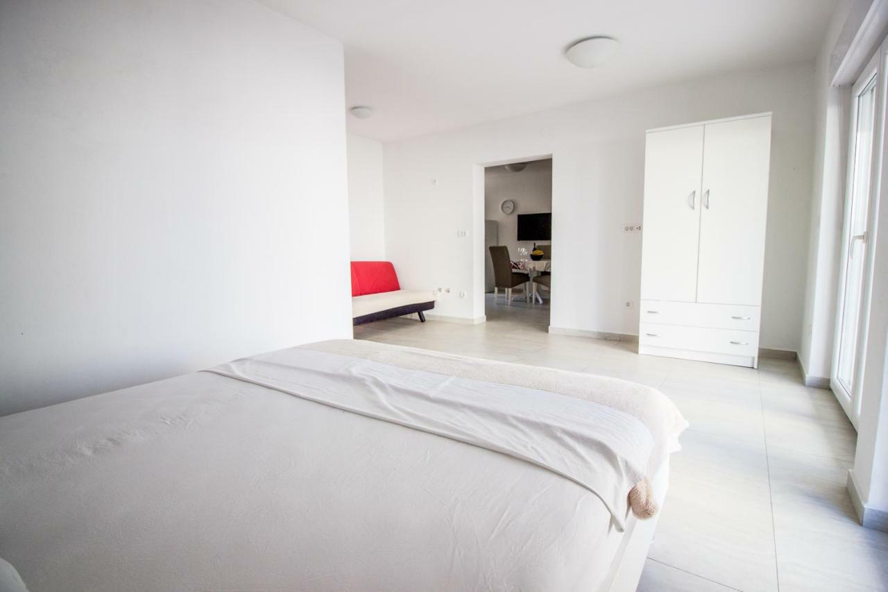 Ferienwohnung Colic Njivice Exterior foto